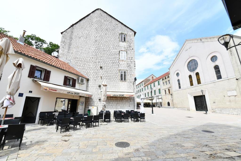 Apartment Lavanda - Suite Sinj Exterior photo